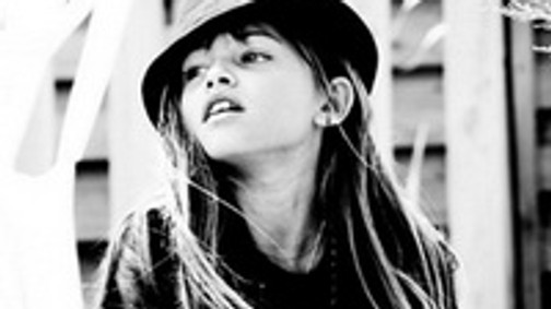 Hihetetlen, mindössze 10 éves az új sztármodell!