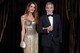 17 év - George Clooney és Amal Clooney kétségtelenül Hollywood egyik álompárja. Az egykor megrögzött agglegény és a sztárügyvéd 2013-ban találkoztak először és szinte azonnal tudták, megtalálták az igazit. Esküvőjükre 2014-ben került sor, két gyermekük van: Alexander és Ella. 