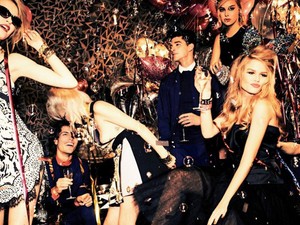 Flitter és ragyogás minden mennyiségben - tuti szilveszteri partiruhák