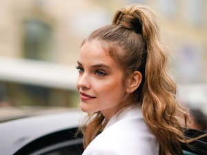 Palvin Barbara bevállalta élete legnagyobb dekoltázsát