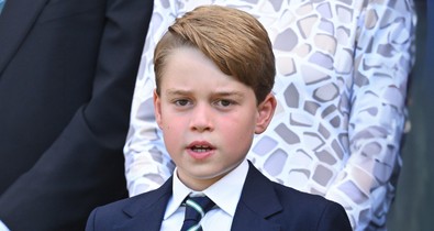 Ez a férfi György herceg keresztapja, akinek nagyobb a vagyona, mint Vilmos hercegnek és Károly királynak összesen