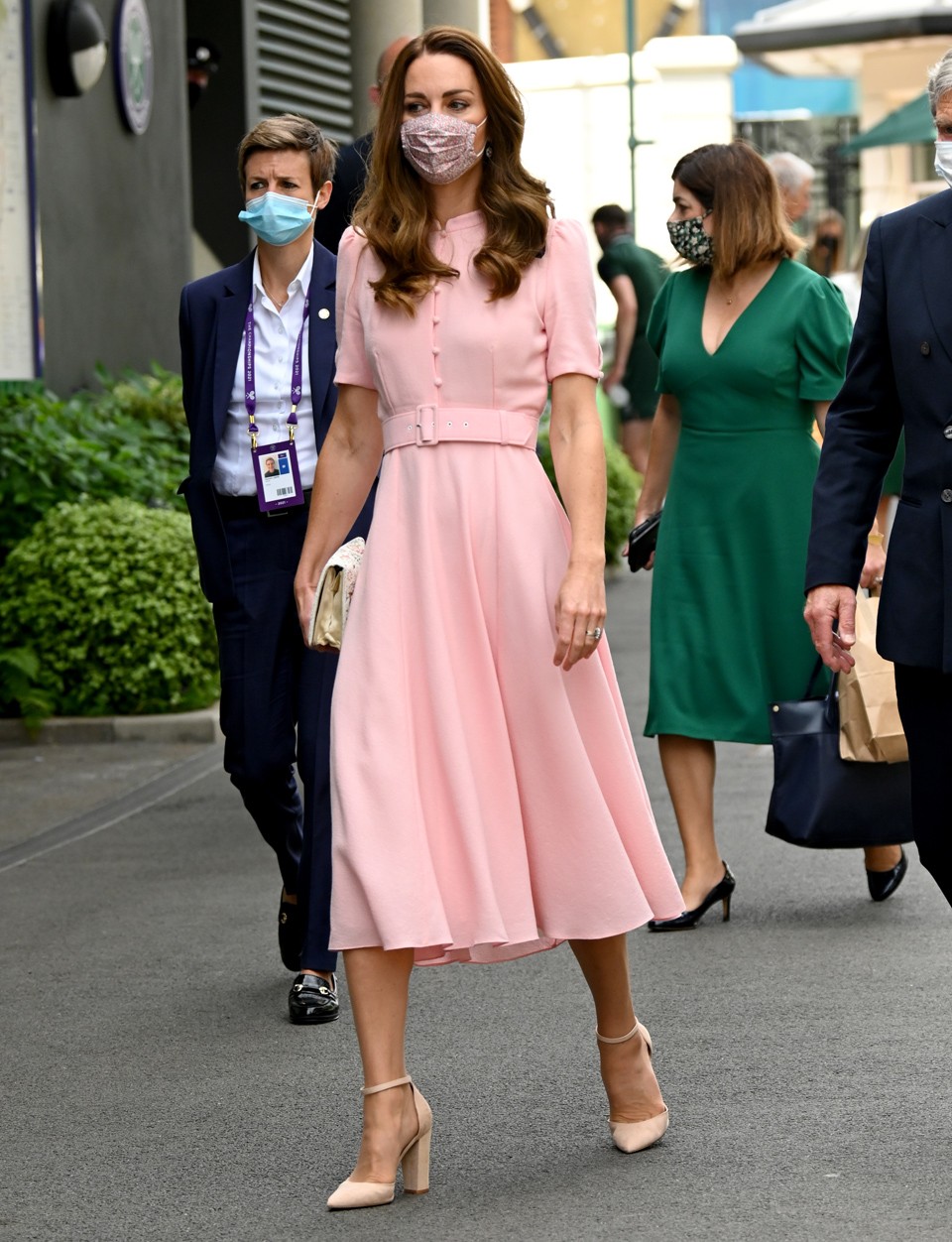  Katalin hercegné egy Beulah London midi ruhában érkezik a wimbledoni tenisztorna döntőjére