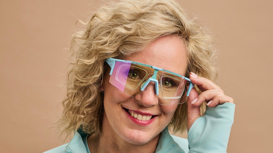 Crullé sportszemüveg az Alensa kínálatából, amely modern dizájnnal, kényelmes viselettel és megbízható védelemmel kíséri az aktív mindennapokat és szabadtéri programokat