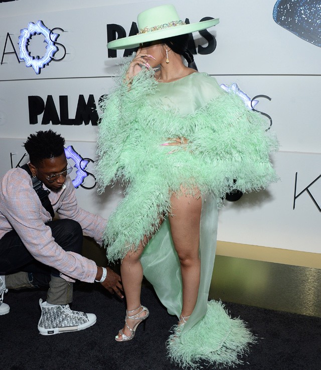 Cardi B egy Ralph and Russo ruhában
