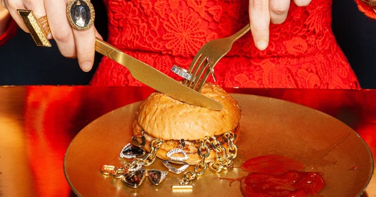 Dior logós hamburger, Vuitton latté és Prada macaron, te kipróbálnád őket?