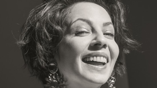 Fátyol Kamilla: A világot úgy kell nézni, hogy lássunk is belőle valamit