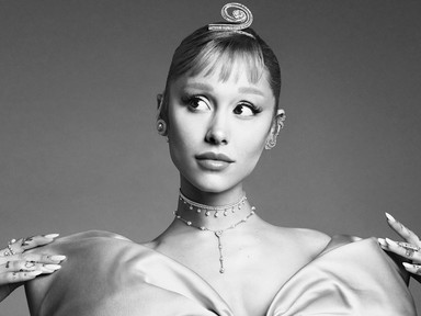 Ariana Grande bemutatja ragyogó Swarovski kapszulakollekcióját