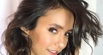 Nina Dobrev annyira sikkes Párizsban, egyszerűen imádjuk