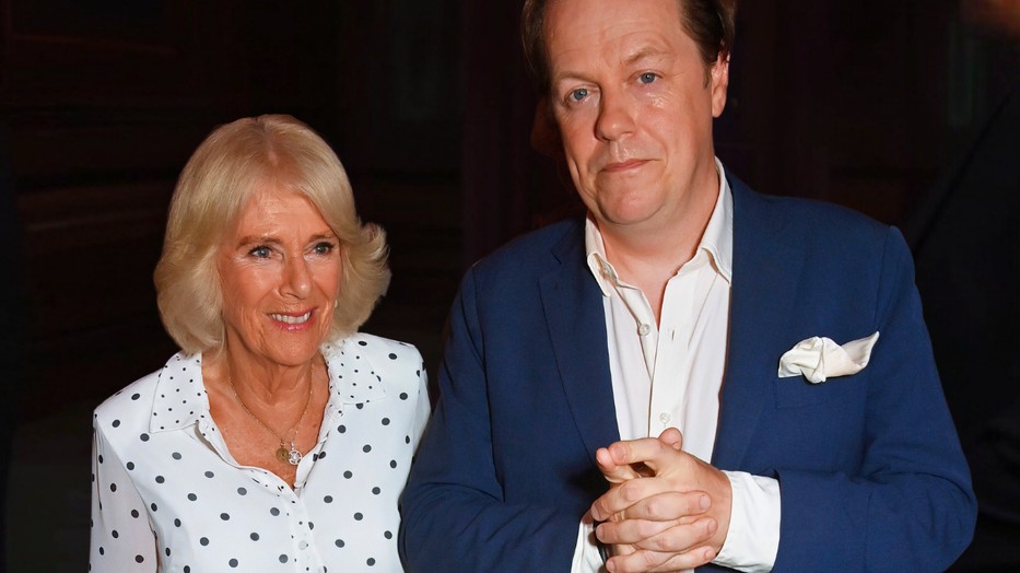 Kamilla királynét fia, Tom Parker Bowles védte meg