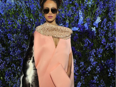 Wow, Rihanna, gyönyörű vagy!