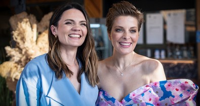 „Mindenki ráfeszül arra, hogy a születésnapján valami nagy dolognak kell történnie” - A 40. évét betöltő Tatár Csilla közös cipőkollekciójával ünnepelt Vágó Rékával