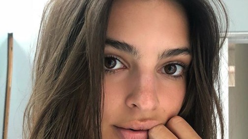 Emily Ratajkowskinak olyan jól áll ez a rövid haj, hogy azonnal rohanunk a fodrászhoz