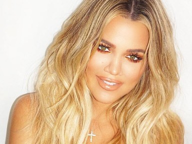 Hoppá! Kardashianék karácsonyi fotóján van valami nagyon furcsa!