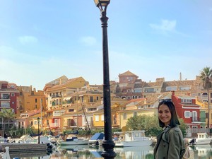 Járai-Szeglet Orsi ma egy igazán időtálló darabot visel