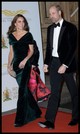 A 2025-ös Royal Variety Performance vörös szőnyegén sem tudta levenni a szemét a férjéről.