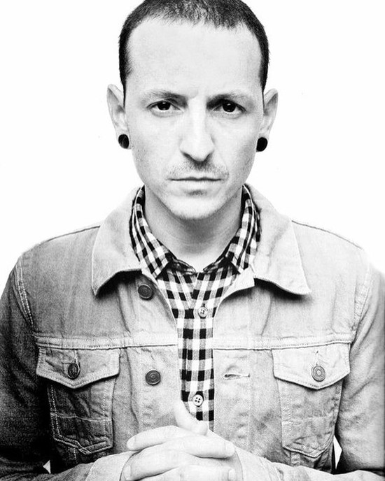 Fájdalom, nosztalgia, düh: Chester Bennington halála egy korszak végét jelenti