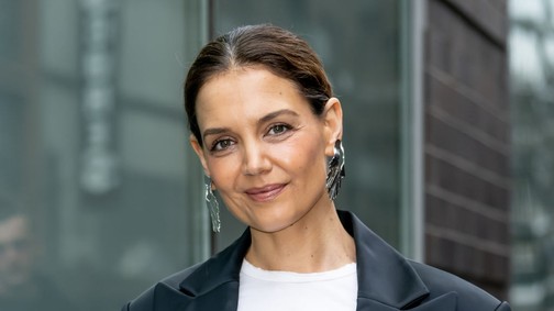 Katie Holmes pucérfelsőben hódított, mégis áradt belőle a kifinomultság