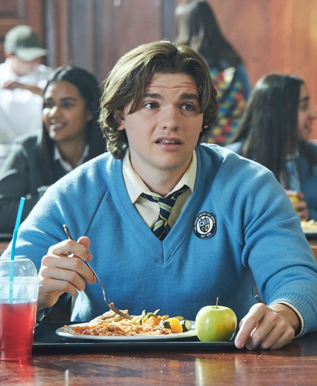 Megházasodott A csókfülke sztárja! Nézd, milyen jó párost alkotnak feleségével!