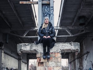 "Magáért beszél a nyomor" - Megrázó új klippel jelentkezik az Anna and the Barbies