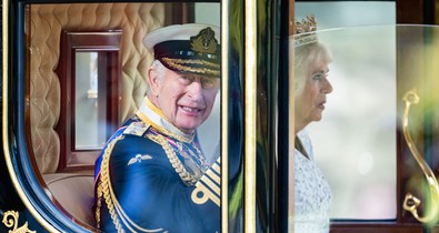 75 éves lett Károly király, aki egyedül töltötte az első karácsonyát, és naponta ötször öltözik át