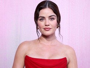 Lucy Hale gyászol, borzalmas veszteség érte a színésznőt