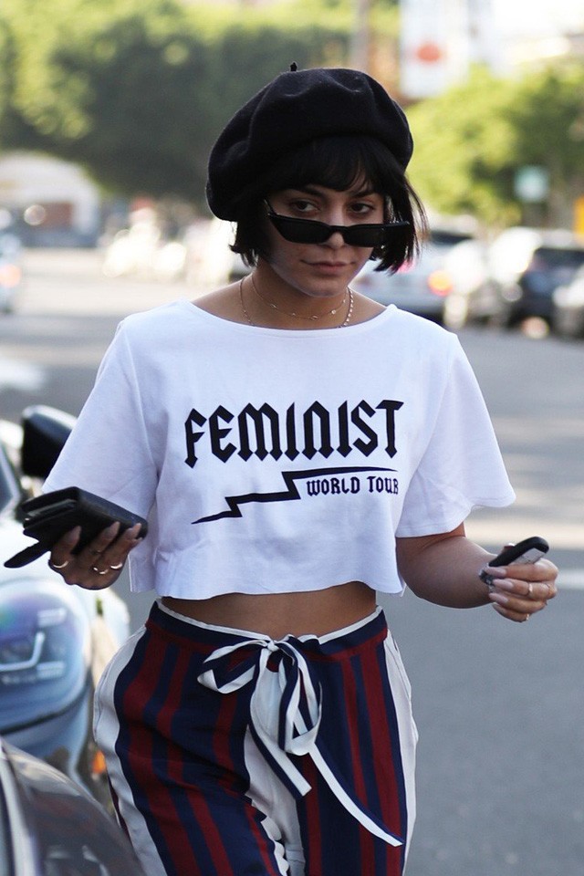 Vanessa Hudgens Feminist World Tour pólója