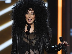 Musical készül Cher életéből!