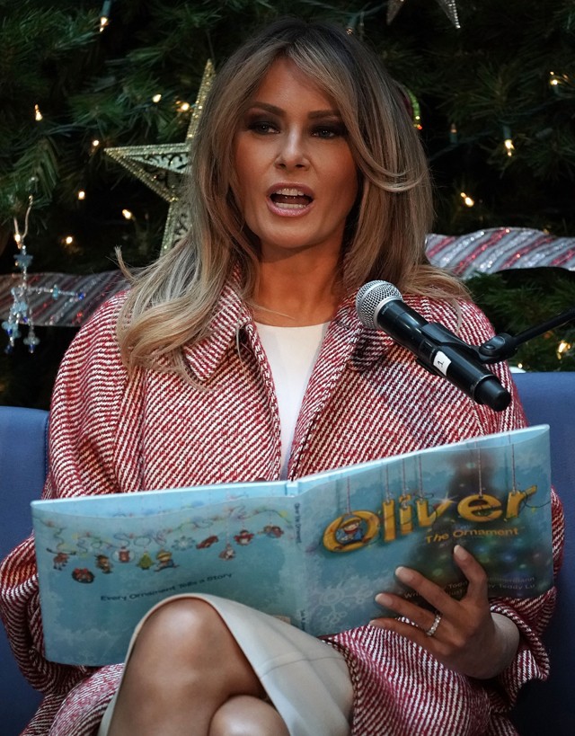 Mi a fene történik Melania Trump hajszínével?