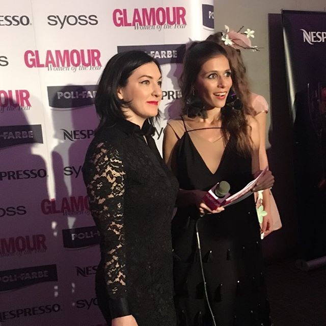 Maróy Krisztina, a GLAMOUR főszerkesztője és az est házigazdája, Szekeres Nóra