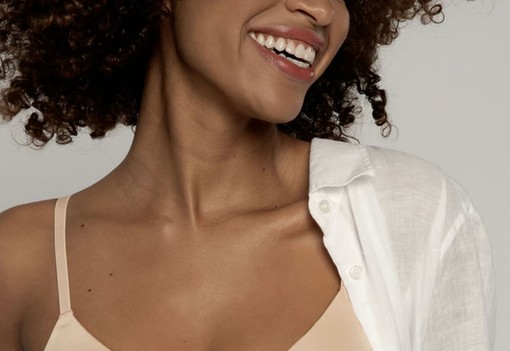 Itt a bizonyíték, hogy a látható melltartó 2024 legmenőbb trendjei között marad