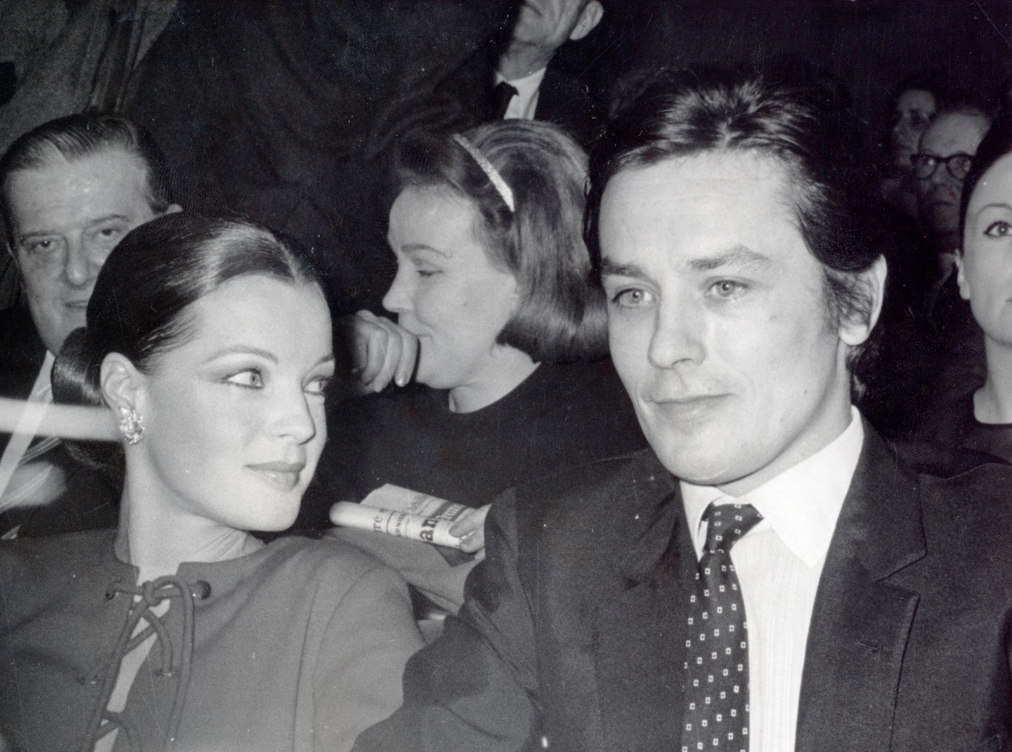 Romy Schneider és Alain Delon A medence párizsi premierjén.