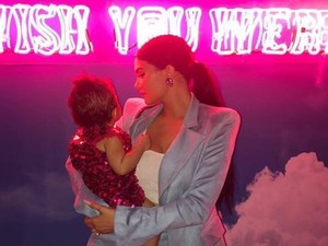 Eszméletlen! Kylie Jennerék egy egész vidámparkot csináltak Stormi első szülinapjára