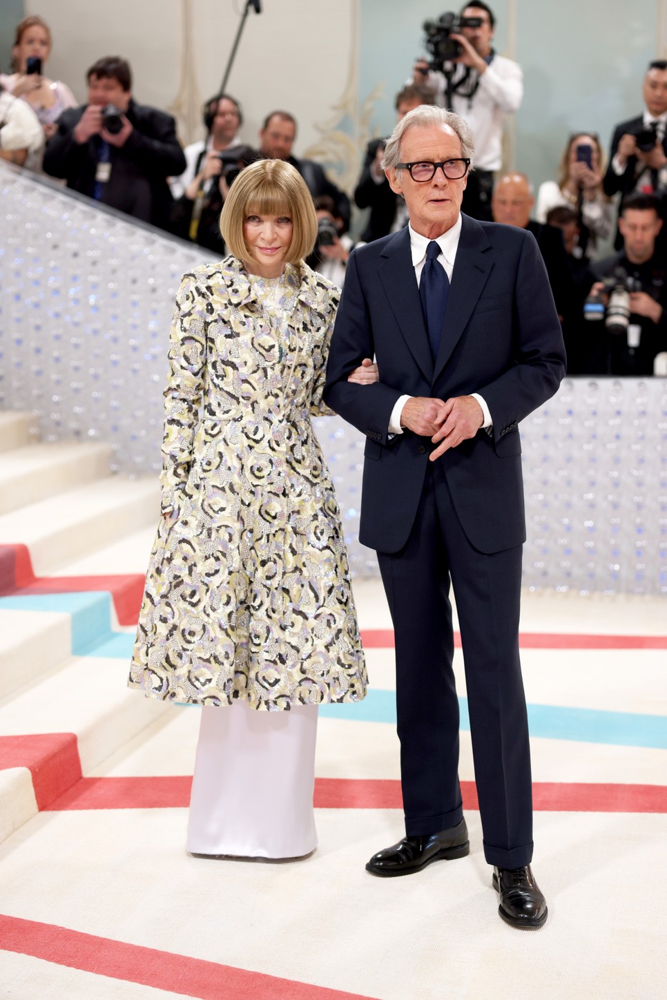 Anna Wintour és Bill Nighy a 2023-as Met-gála vörös szőnyegén