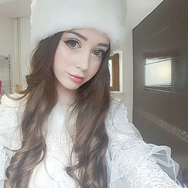 Ilyen az élő Barbie baba élete csupa rózsaszínben