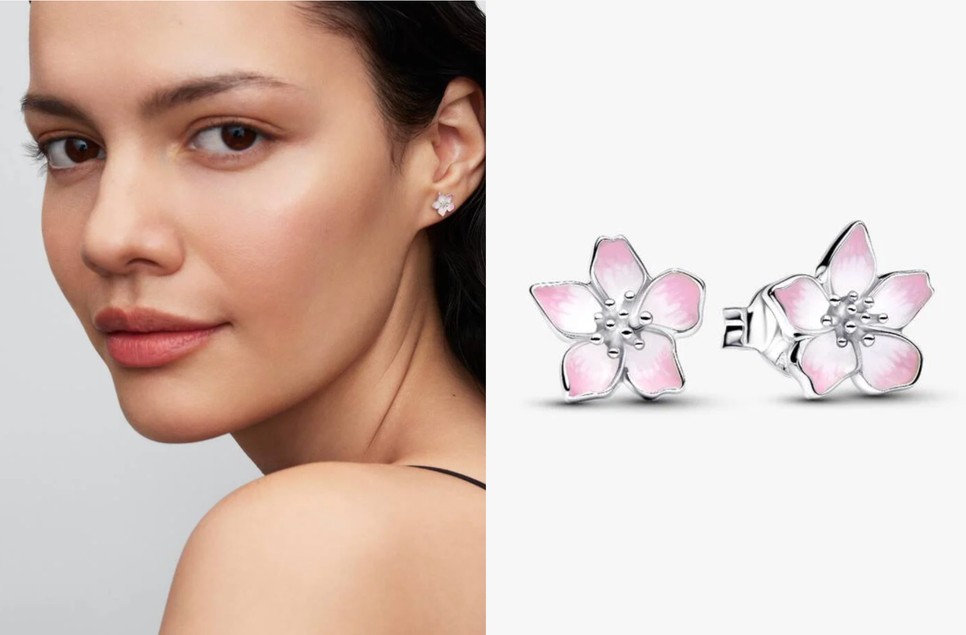 Cseresznyevirág gombfülbevaló PANDORA 24 500 Ft