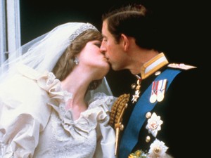 Diana hercegné és Károly király házasságkötéséről megrázó részletek derültek ki