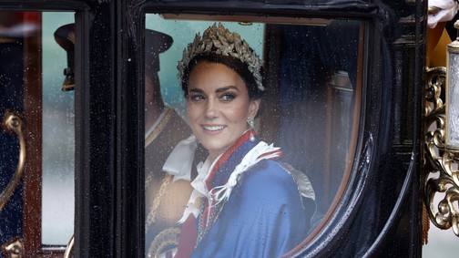 Katalin hercegné koronázási ruhája letarolta az internetet, még sosem volt ennyire gyönyörű