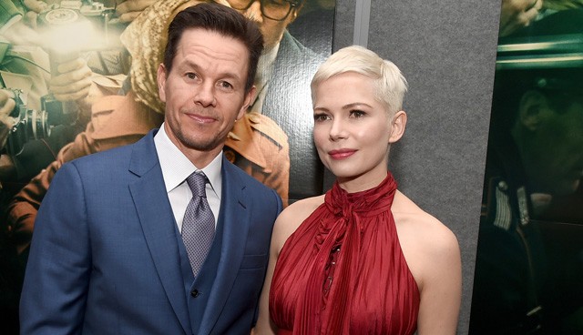 Michelle Williams és Mark Wahlberg