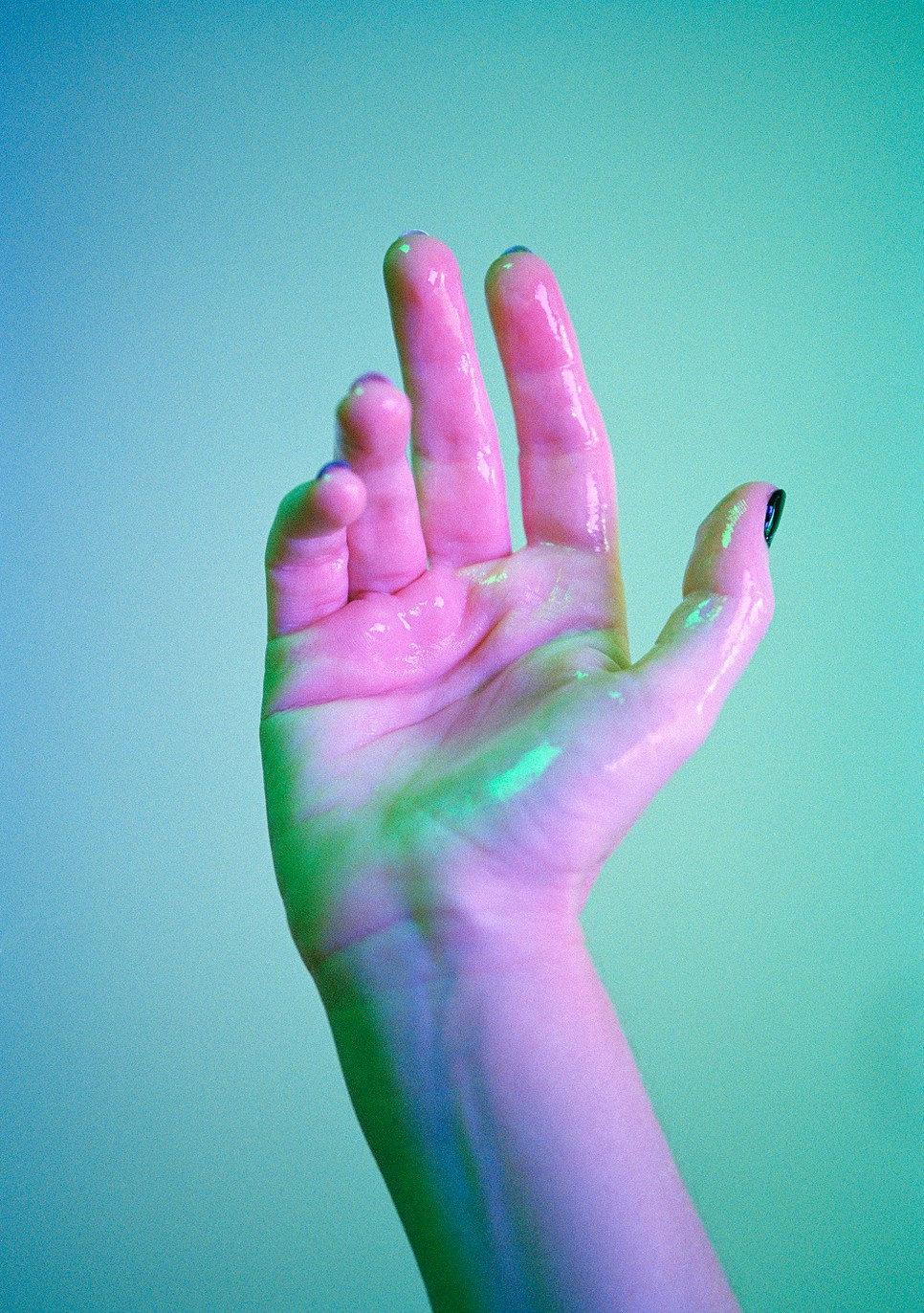 „Egyik célom, hogy bekerüljön a diskurzusba a szexualitás” – beszélgetés Szombat Éva fotóművésszel