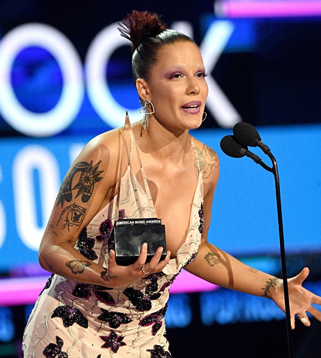 Halsey díja az AMA gálán