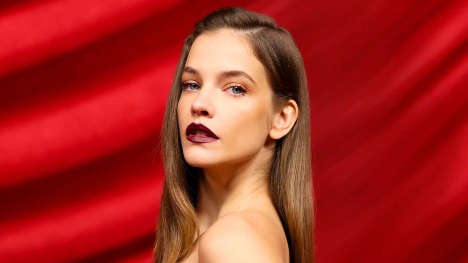 Palvin Barbara ezúttal Victoria Beckham divatbemutatóján keltett feltűnést