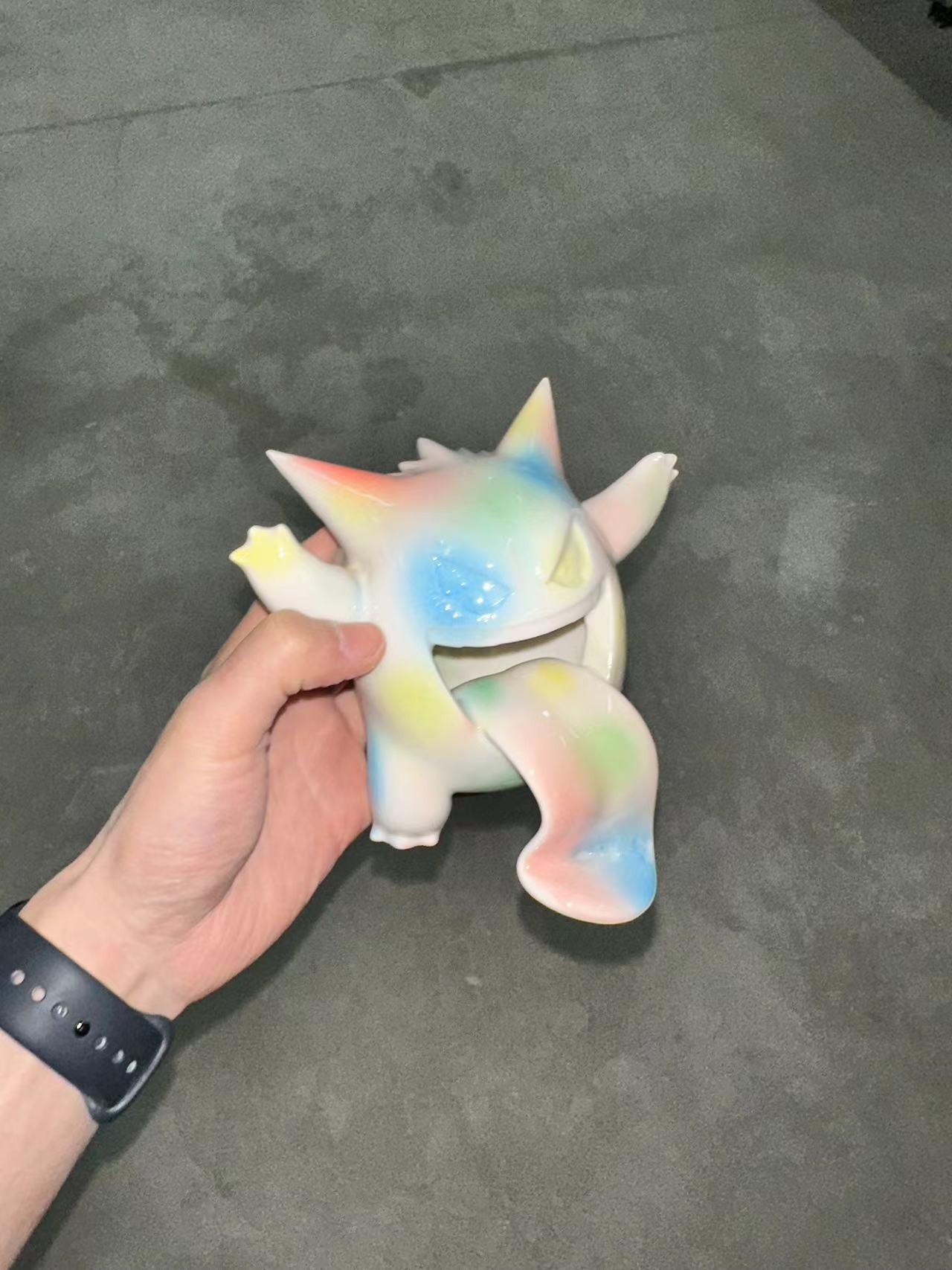 Oversize Guo kerámiaművész alkotása