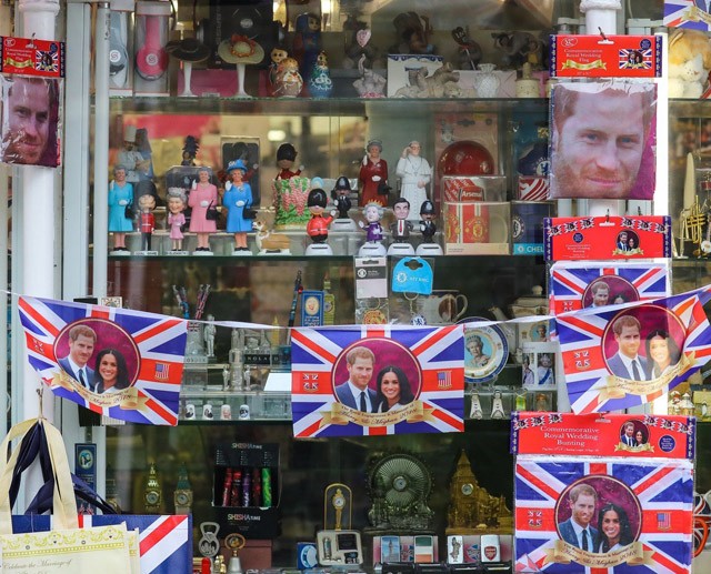 Íme, Meghan Markle hasonmása, aki egyáltalán nem hasonlít rá!