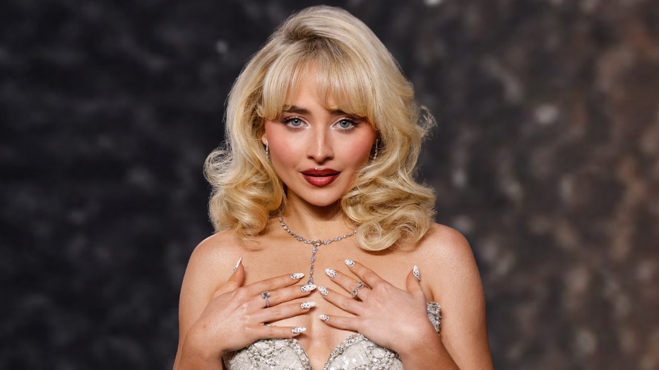 Sabrina Carpenter Vogue fotózásától leesik az állunk