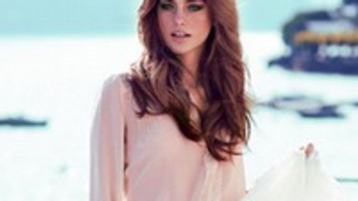 Bemutatjuk a Calzedonia-harisnyák új arcát