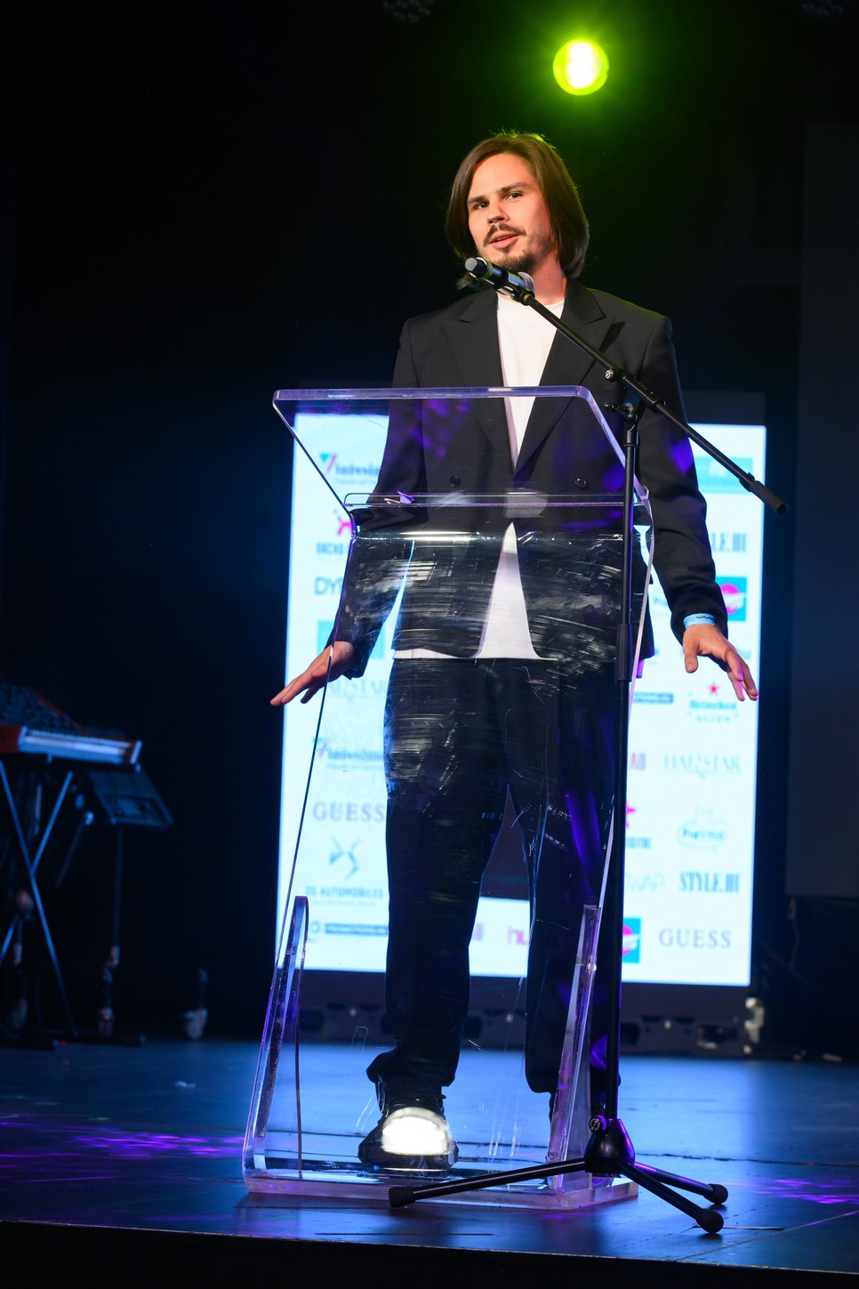 Ajkai Dávid a GLAMOUR-nak is rendszeresen fotóz és sok-sok hírességről készített már remek portrét