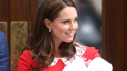Először a szülés óta a nyilvánosság előtt Kate Middleton