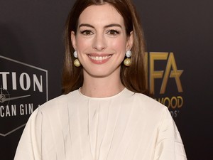 Anne Hathaway 18 évre lemond az alkoholról: azt is elárulta, hogy miért