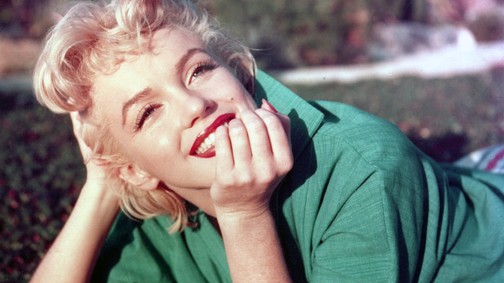Ő Marilyn Monroe hasonmása, aki a díva egykori otthonában lakik