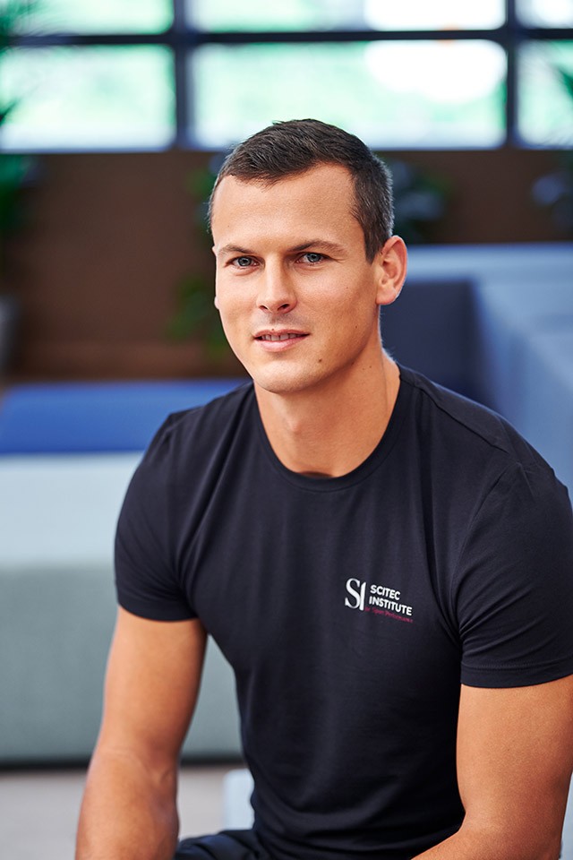 Most meg kell találni az apró örömöket - Baji Balázs élete a karanténban